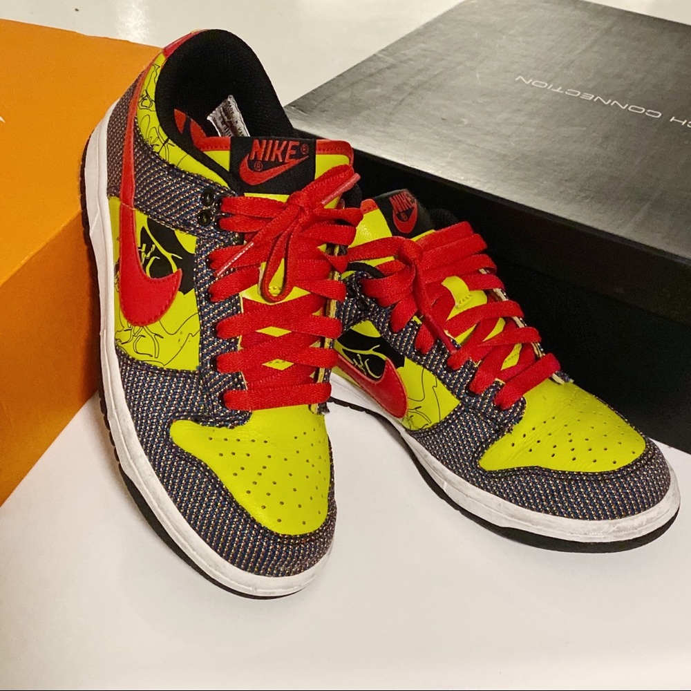 NIKE Women’s Dunk Low Premium in red-bright citron